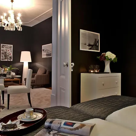 Five Stars Correeiros 28 Апартаменты *